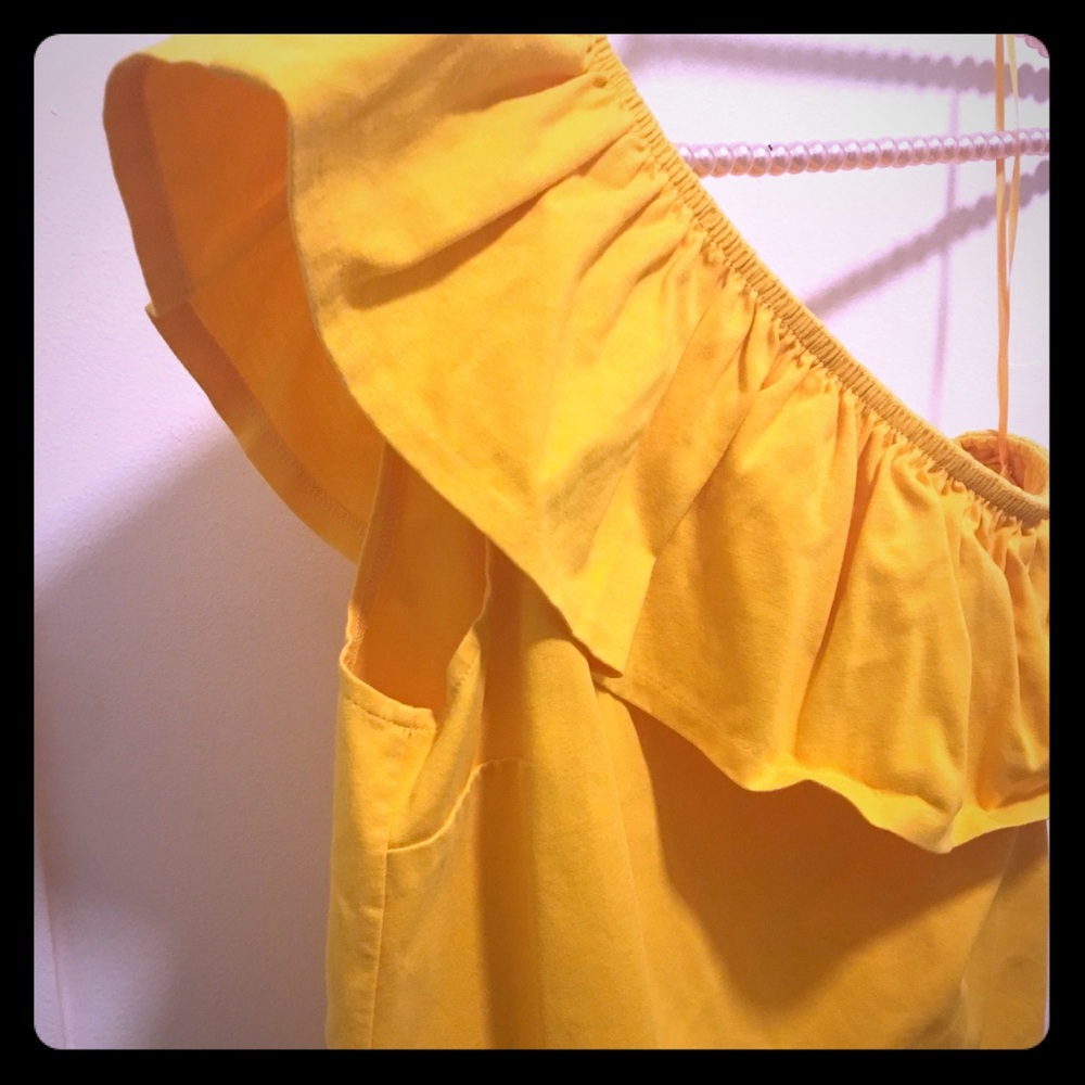 One shoulder blouse